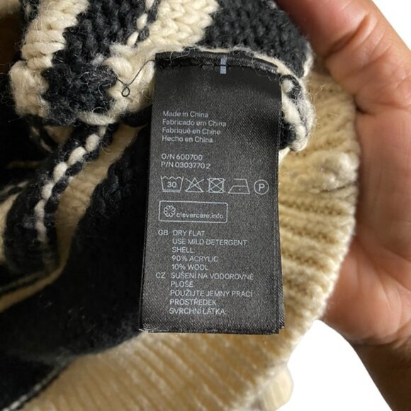 H&M Women's Cream/Black Striped Crewneck Wool Knit Sweater - Picture 6 of 8